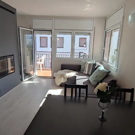 Acogedor Cerca Del Centro Y Playa En Platja D'aro, Con Balcon Y Cocina Equipada - Es-209-44 Apartment Platja d'Aro