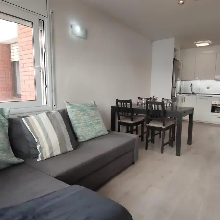 Apartment Acogedor Cerca Del Centro Y Playa En Platja D'aro, Con Balcon Y Cocina Equipada - Es-209-44 *